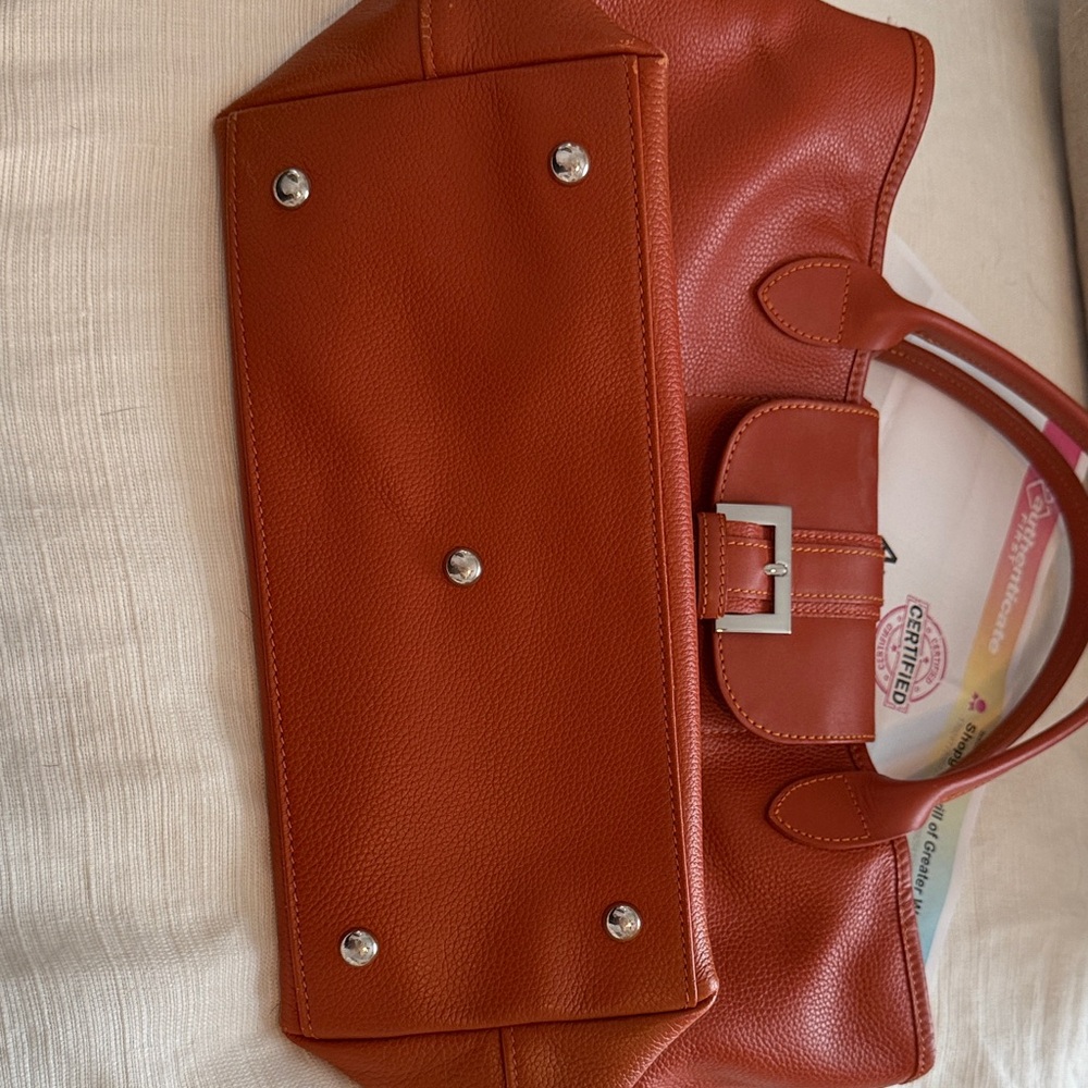 Elegant Brown Leather Longchamp Tote Bag - Picture 10 of 10